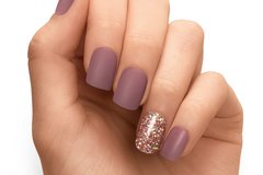 Ofreciendo Servicios: High Quality Gel Manicure by Real Nail Artists!