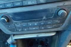 Selling with online payment: 2015 Hyundai Sonata - Climate Control