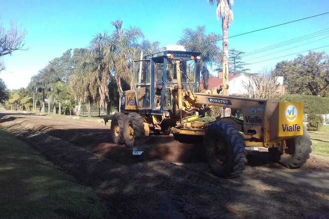 Motoniveladora Komatsu GD623A