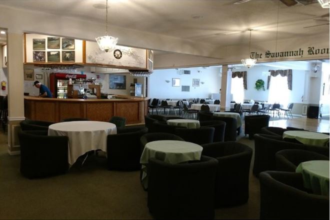 Dining, Dance Room Grand Ballroom +Kitchen +Bar (Mo-Th)