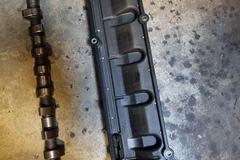 Selling with online payment: 1986 to 1987 Mercedes 300SD - Valve Cover