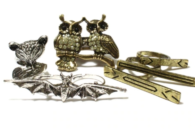 (1,047 Piece) Stylish Rings For Women - Fashion Jewelry Lot