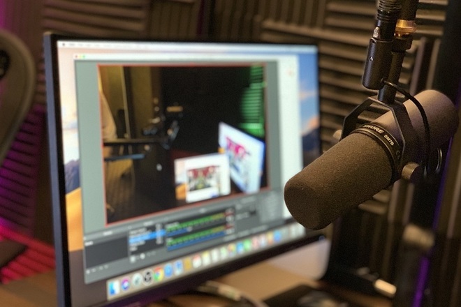 Third Wheel Podcast Studio