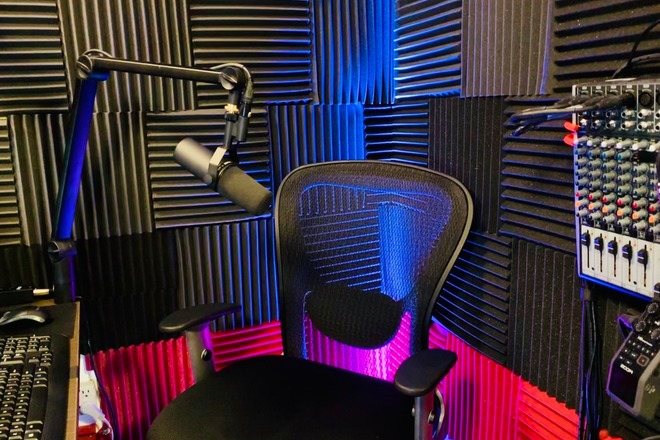 Third Wheel Podcast Studio