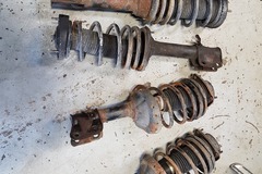 Selling with online payment: 2005 Subaru WRX - Lowered Struts (set)