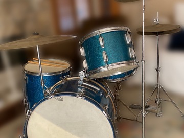 Selling with online payment: 1958 WFL Blue Sparkle set with Zildjian cymbals