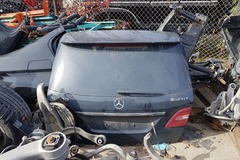 Selling with online payment: 2012 to 2019 Mercedes ML350 - Tailgate
