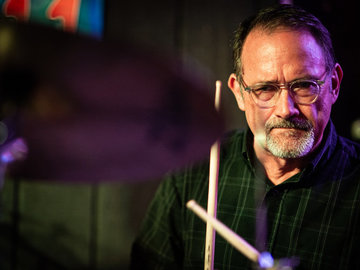 Not So Modern Drummer Article : The Man Behind DrumSellers.com