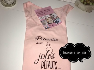 Sale retail: T-shirt personnalisé princesse avec de joli defauts