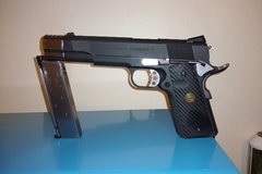 Selling: Socom 1911 punisher with one mag