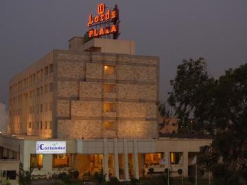 Daily Rentals: Ankleshwar, Gujarat, India Parking Available.