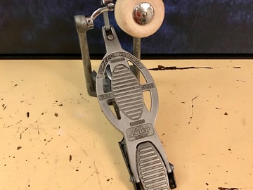 Selling with online payment: vintage WFL/Ludwig “STANDARD” Speed King bass drum pedal 