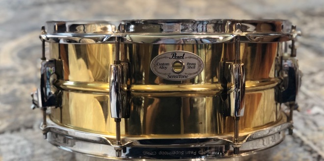 Pearl Sensitone Beaded Brass snare drum 6.5 x 14 