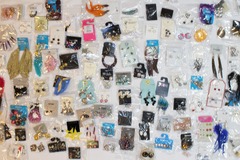 Bulk Lots: 400 Pairs of New Fashion Jewelry Earrings