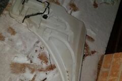 Selling with online payment: 2012 BMW 320i - Radiator Overflow Bottle