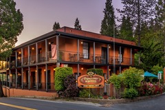 Custom Package: Historic Hotel Near Yosemite 