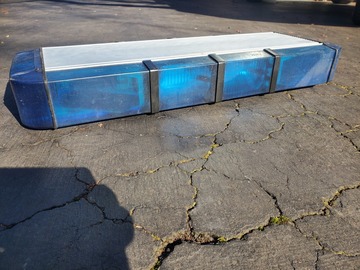 Selling with online payment: 9M Mini Strobe Lightbar Blue - Used