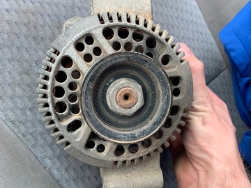 Selling without online payment: Bronco (5.8) alternator