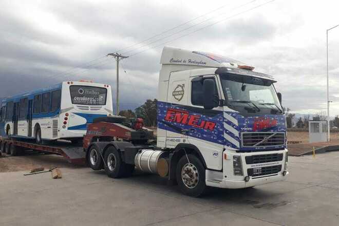 Transportes de Maquinas Viales, Agricolas e Industriales