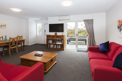 Book on LiveLocal or Other Platforms: Awesome Central Christchurch Townhouse