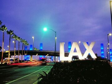 Daily Rentals: Los Angeles CA, UBER To LAX Daily Parking Quiet Safe Parking Spot