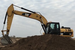 En alquiler: EXCAVADORA CATERPILLAR 320D2L