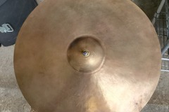 Selling with online payment: 13.25" vintage B20 Bronze hi hat cymbal, brand unknown
