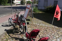Tandem bicycle rental: Co Pilot Tandem E bike Dreirad 