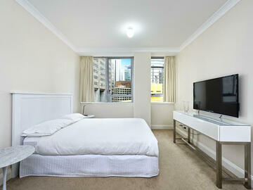 Renting out:       Murray St,FULLY FURNISHED  MODERN APARTMENT