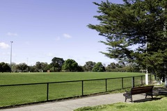 Walk-in: Work in the leafy suburb of Caulfield for 1-8 | EE Gunn Reserve 