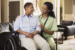 Atendimento domiciliar: Saúde e Vida Home Care - Serviço de cuidador de idosos