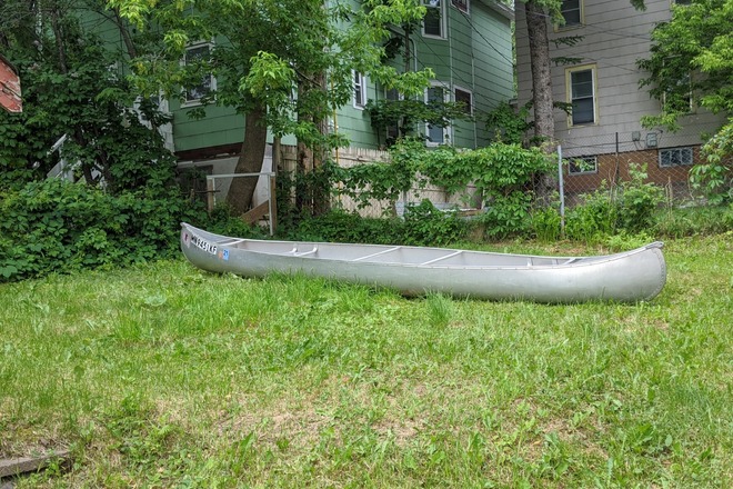 17' Aluminum Canoe