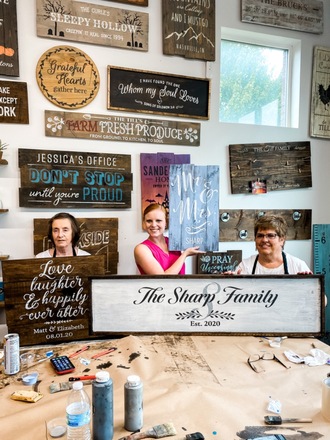 DIY Farmhouse Sign Painting Workshops