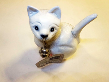 Vente: Figurine petit chaton blanc
