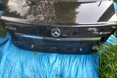 Selling with online payment: 2016 Mercedes E Class - Trunk Lid
