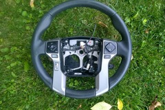 Selling with online payment: 2015 Toyota 4Runner - Steering Wheel