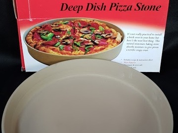 Renting out with online payment: Pizza Stone - deep dish