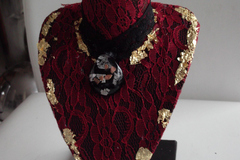 Sale retail: Buste porte collier