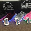 Comprar ahora: Lot of 240 pairs LED Lightup Shoes mixed styles and sizes. 