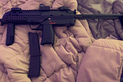 Selling: GBB MP7