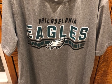 Selling A Singular Item: Eagles t-shirt 