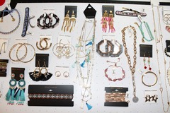 Comprar ahora: 60 Pc Rebecca Minkoff High End Jewelry Lot Over $3600 Value 