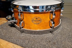 Selling with online payment: 2000 Tama StarClassic 5.5" x 13" snare drum maple excellent