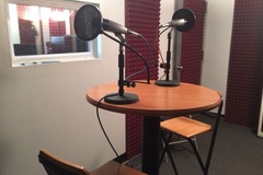 Rent Podcast Studio: Stand Up Sound