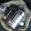 Selling with online payment: 2001 to 2006 BMW X5 - Air Ride Compressor