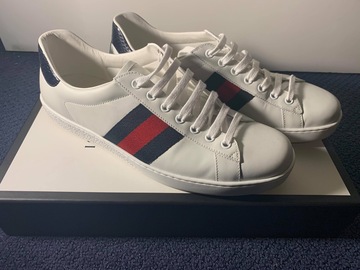 Selling : GUCCI  Sneakers