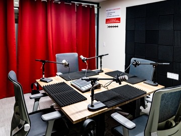 Rent Podcast Studio: Podcast Studio Milwaukee