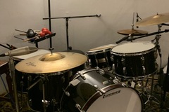 Selling with online payment: Ludwig 18x20 1970’s Floor Tom