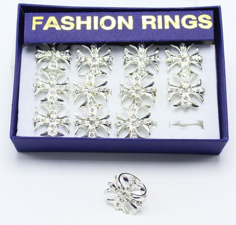 600 Fashion Rings in Display Boxes  (Only .14 each) 