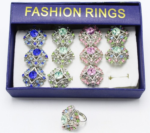 600 Fashion Rings in Display Boxes  (Only .14 each) 
